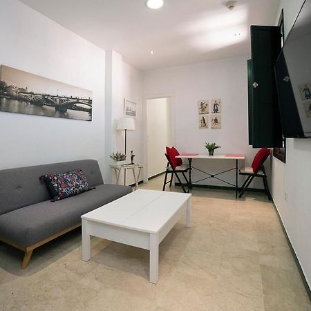Alohamundi Lumbreras II Apartment Sevilla Bagian luar foto