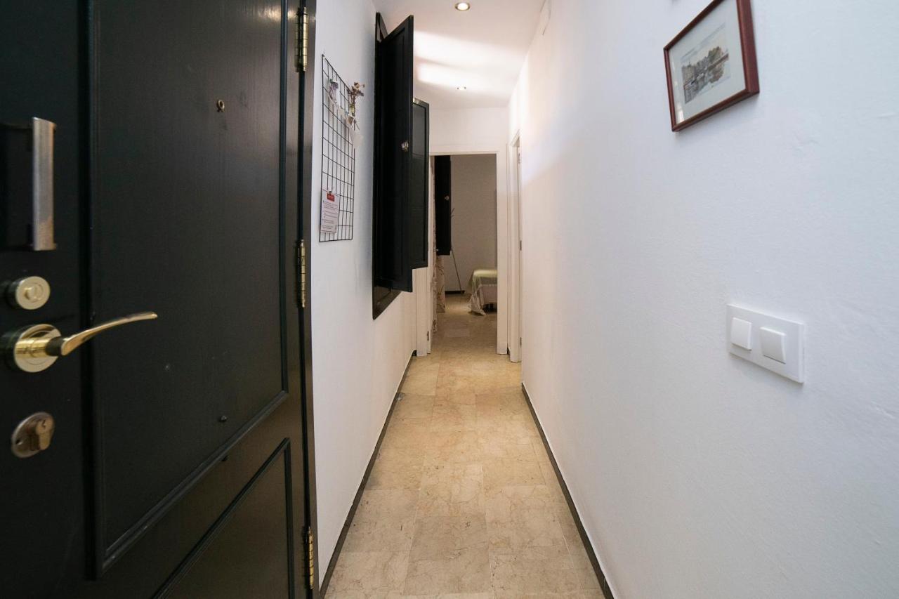 Alohamundi Lumbreras II Apartment Sevilla Bagian luar foto